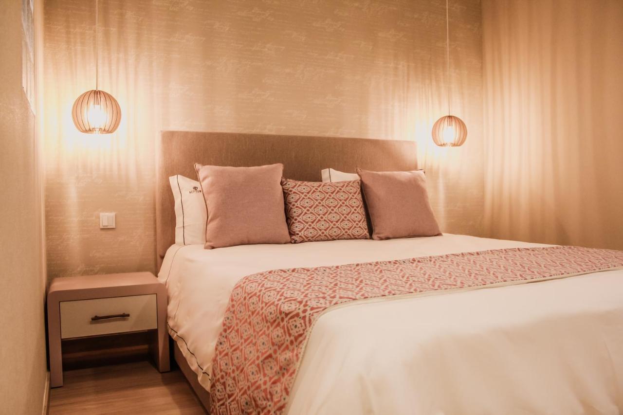 Hotel Neptuno Atouguia Da Baleia Bagian luar foto
