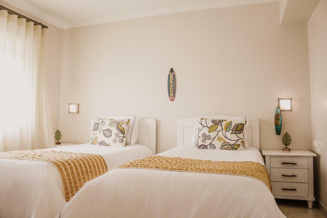 Hotel Neptuno Atouguia Da Baleia Bagian luar foto