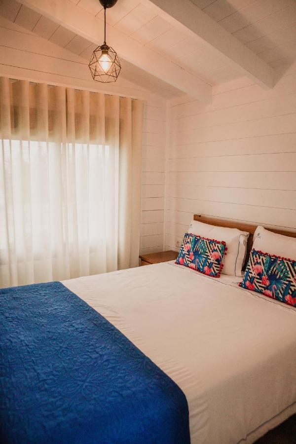 Hotel Neptuno Atouguia Da Baleia Bagian luar foto